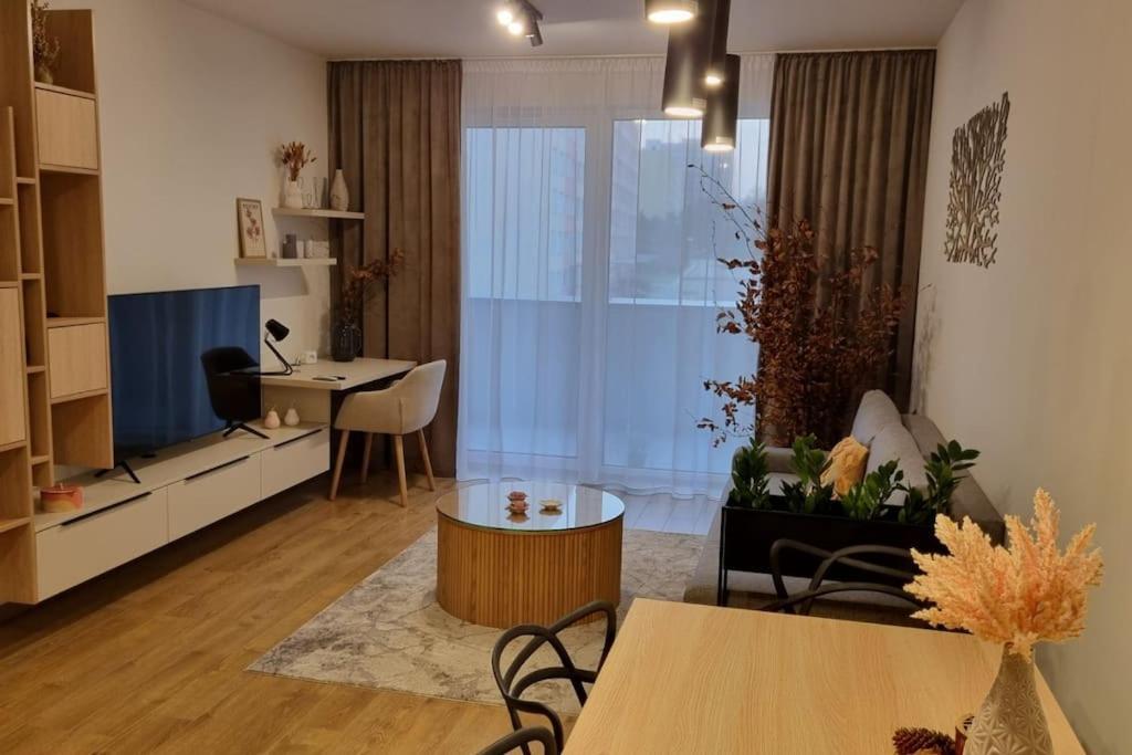 M&M2 Apartment Near Center With Free Parking - Ac Košice Exteriör bild
