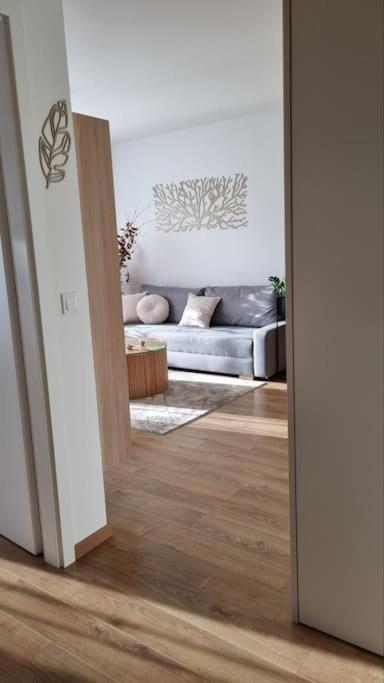 M&M2 Apartment Near Center With Free Parking - Ac Košice Exteriör bild