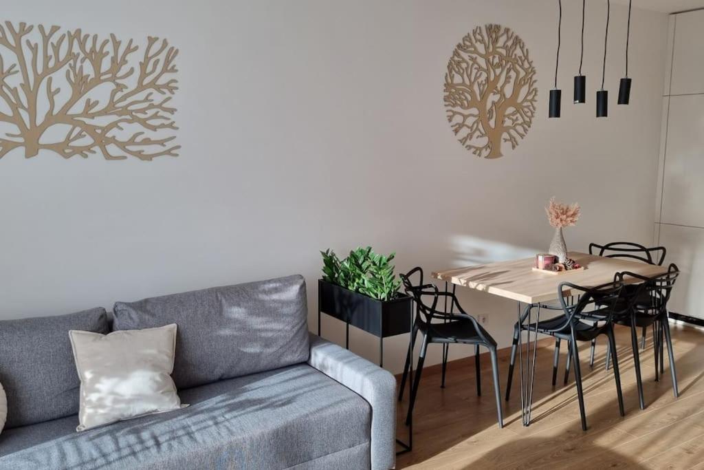 M&M2 Apartment Near Center With Free Parking - Ac Košice Exteriör bild