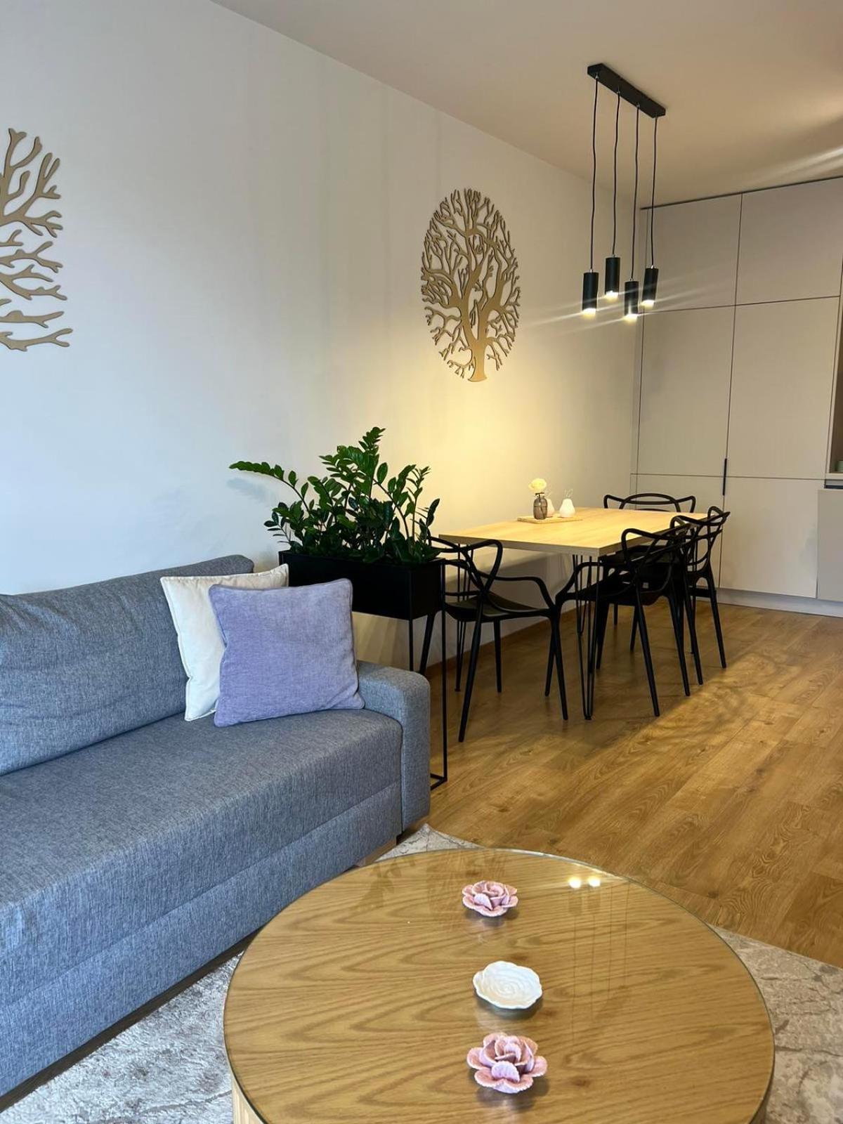 M&M2 Apartment Near Center With Free Parking - Ac Košice Exteriör bild